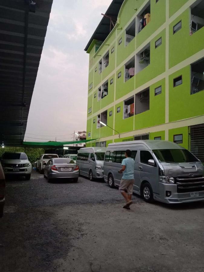 Natcha Place Thammasat Rangsit Bangkok Exterior photo